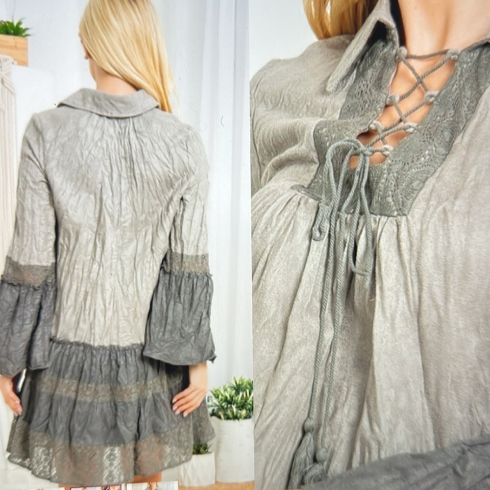2 remaining!  laced Bell sleeves dress by Ryu 🥰 limited quantity 💘 - Picture 3 of 6